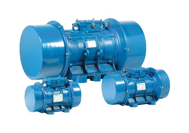 "Set of industrial electric vibration motors in various sizes – used for material handling and screening equipment, supplied by Bravo Bearings Langkloof"